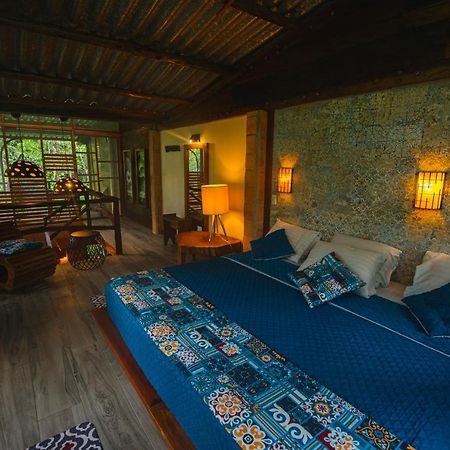 Jamu Lodge Puerto Montufar Ngoại thất bức ảnh