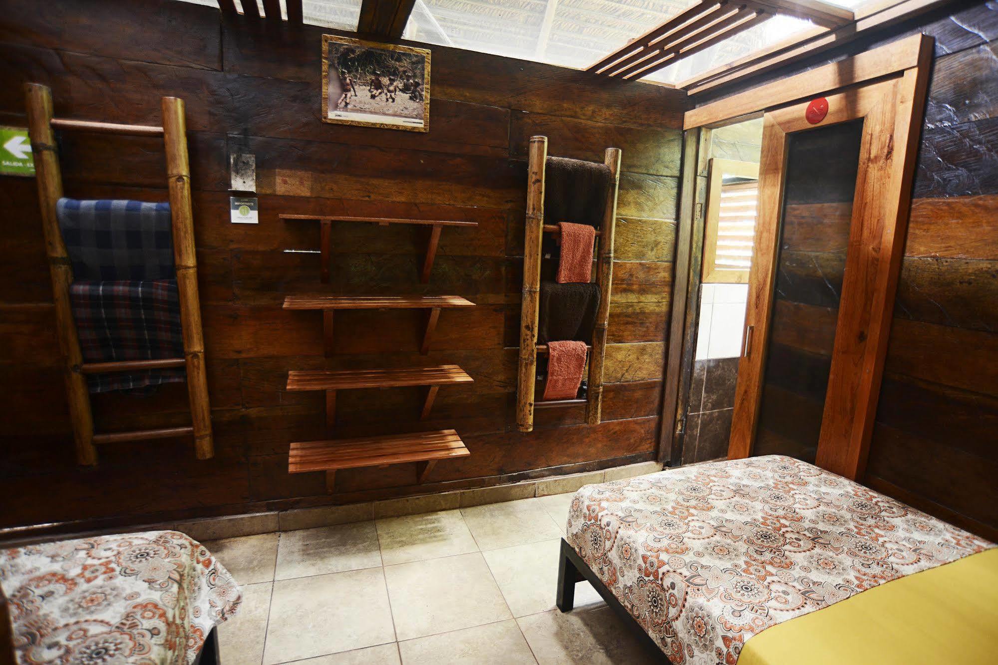 Jamu Lodge Puerto Montufar Ngoại thất bức ảnh